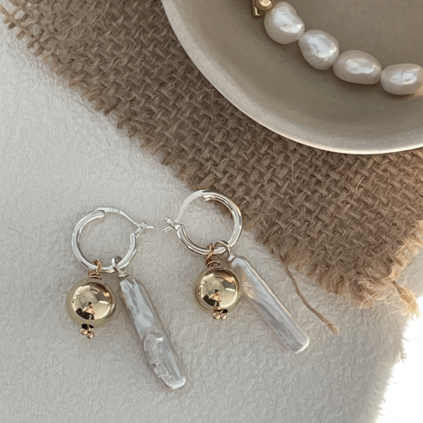 Luxury Pearl Earrings – Gold ball Baroque earrings Gold Diamante Pearl Floral Huggie Earrings 424