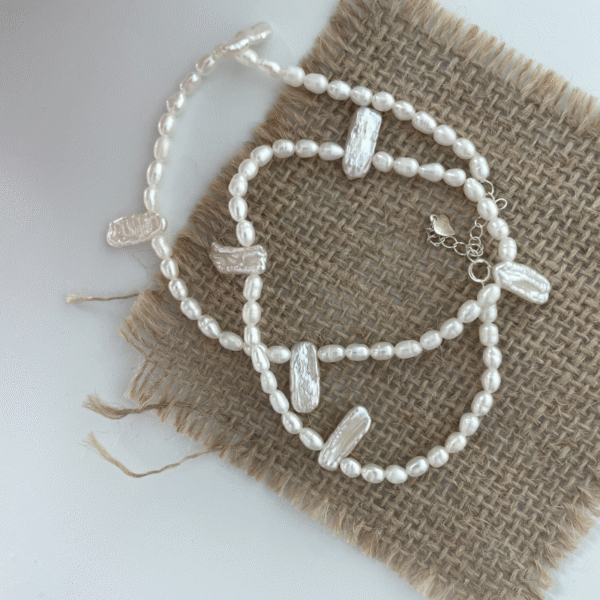 Baroque elegant pearl necklace, full of noble temperament White Freshwater Gemma Baroque Pearl Necklace 6mm No.428