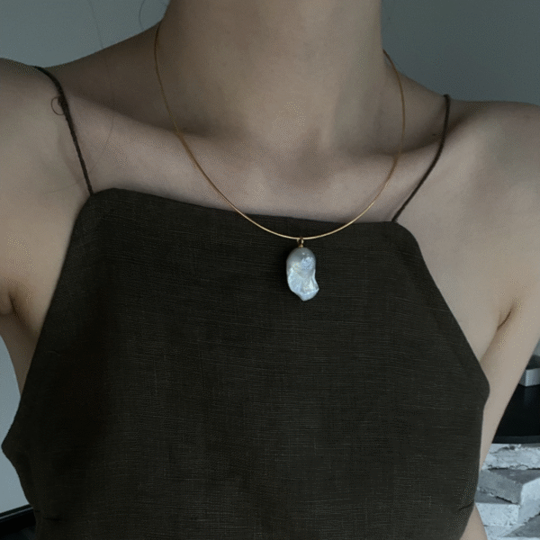 Big Baroque pearl tail necklace in gold White Freshwater Cultured Keshi Pearl Lilian Necklace for Women 490