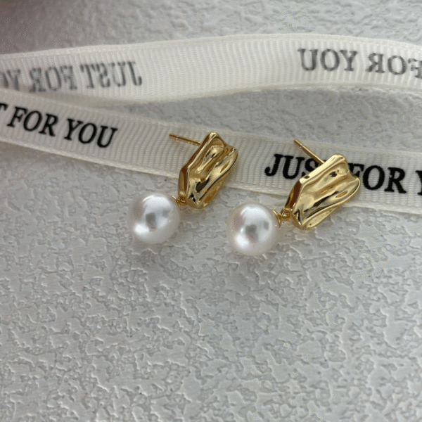 Gold Diamante Pearl Floral Huggie Earrings 522