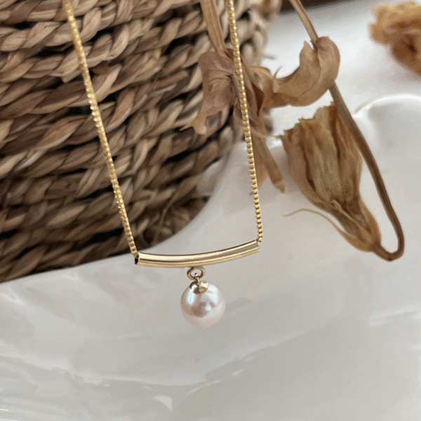 Hanging design: Natural water drop pearl necklace White Freshwater Cultured Keshi Pearl Lilian Necklace for Women 529