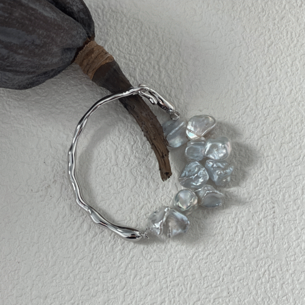 Baroque pearl petal bracelet Silver Five Baroque Pearl Bracelet 545-new