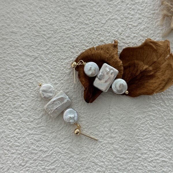 Gold Diamante Pearl Floral Huggie Earrings 600