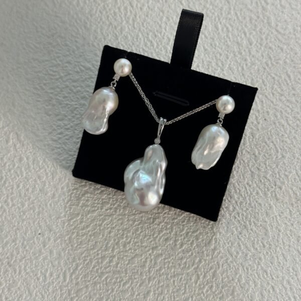 Gold Diamante Pearl Floral Huggie Earrings 590