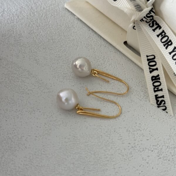 Gold Diamante Pearl Floral Huggie Earrings 651