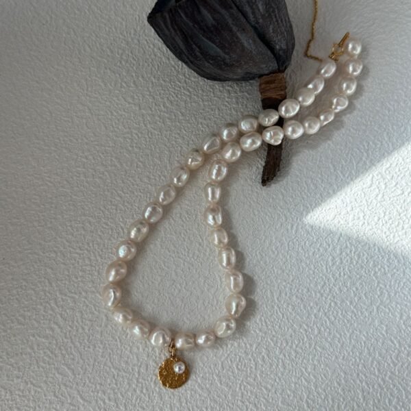White Freshwater Cultured Keshi Pearl Lilian Necklace for Women 701